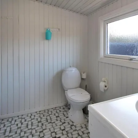 Holiday home Tonja - 300m From The Sea In Nw Jutland By Interhome Lokken